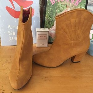Hamish Gold B.A.I.T. Boot